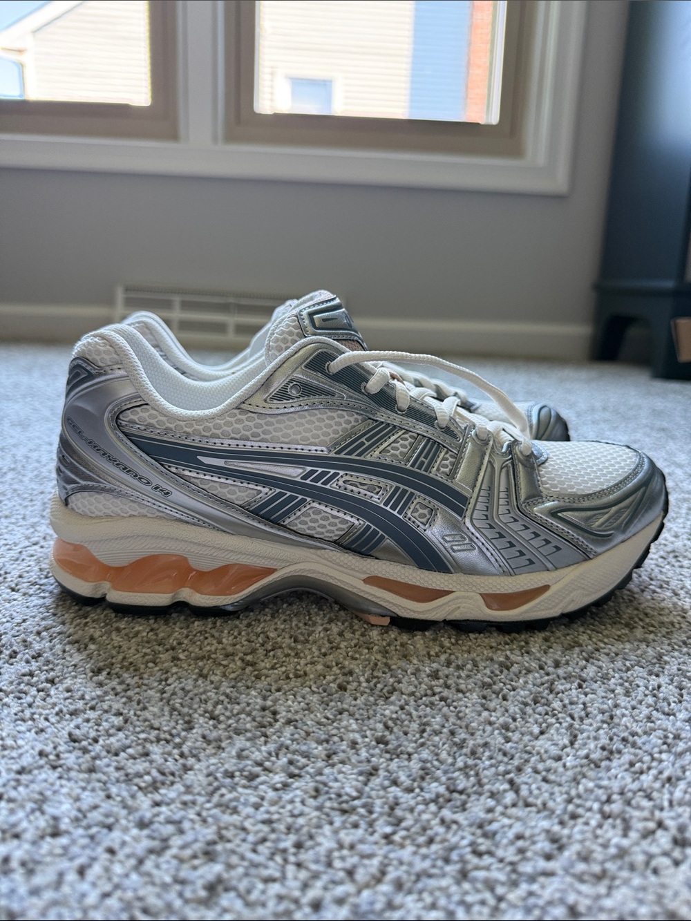 NWT Asics Women's Silver, Cream Pink Running Sneakers GEL-KAYANO 14 Women 10 - Picture 6 of 12